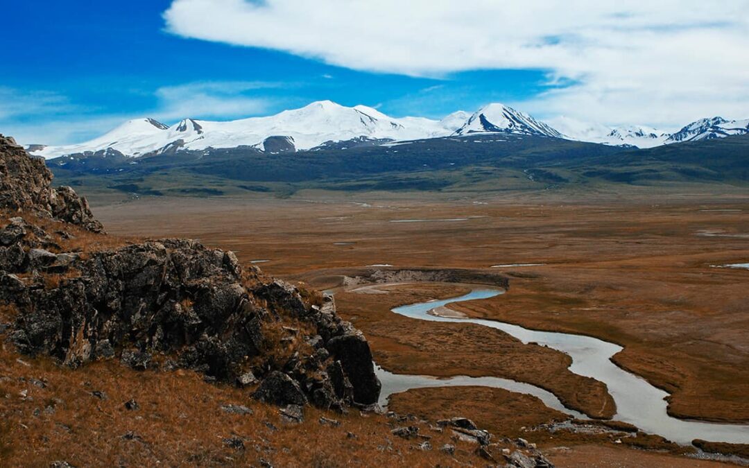 Sehen Sie, was der Schneeleopard sieht: die Altai-Sayan-Region in der Mongolei