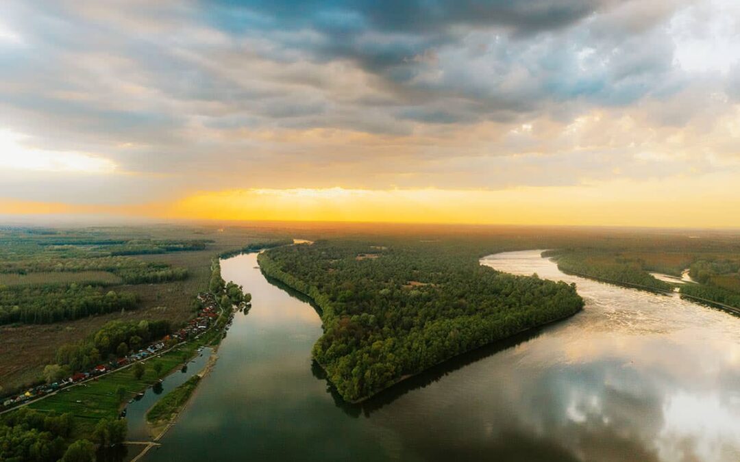 Donau-Drau Zusammenfluss im Sonnenuntergang(c)Ante Gugić