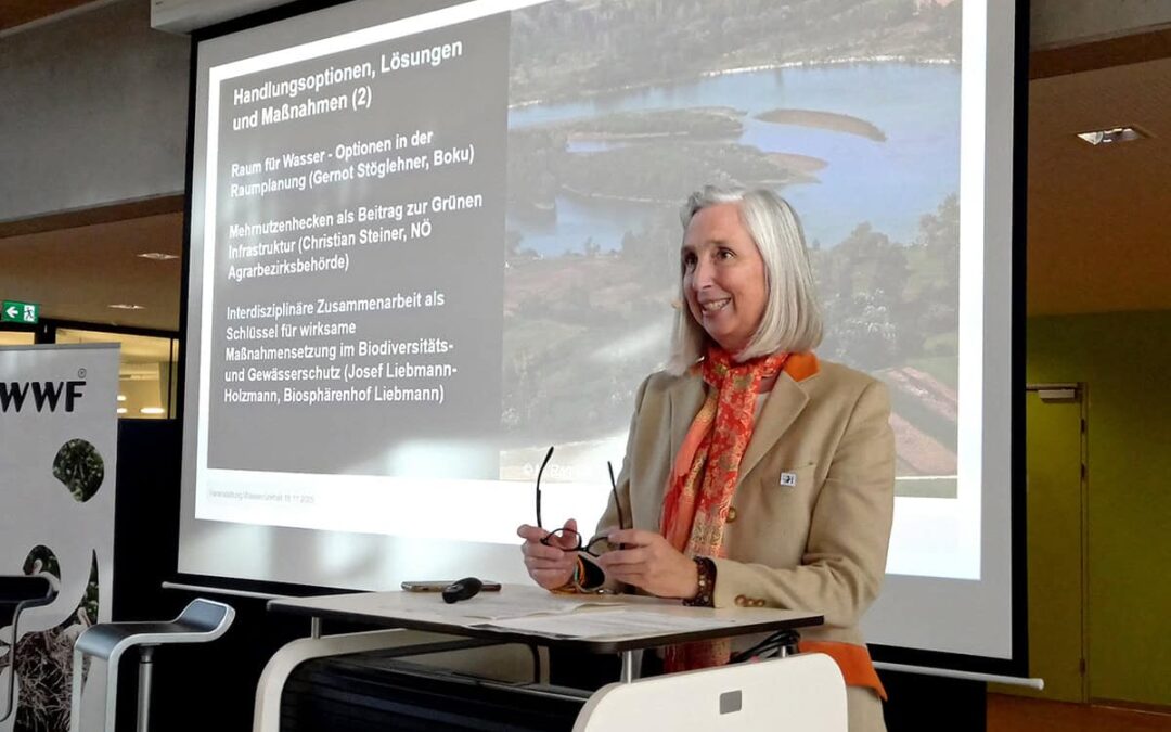 Moderatorin der Hydro Tagung (c) Jurrien Westerhof