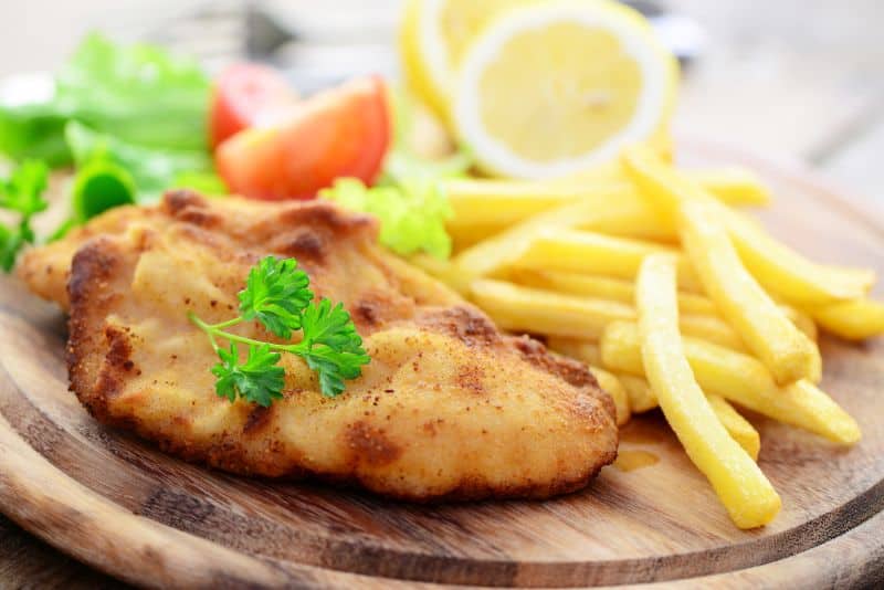 Schnitzel wwf-ernaehrungsstudie-schnitzel-mit-pommes
