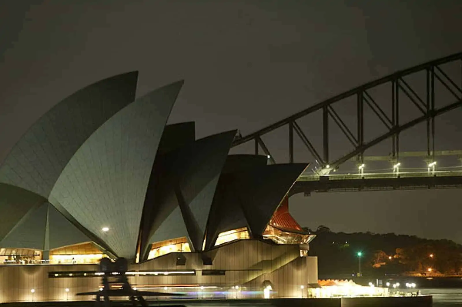 Earth Hour 2009: Opernhaus in Sydney, © by WWF / James Alcock Earth Hour 2009: Opernhaus in Sydney, © by WWF / James Alcock