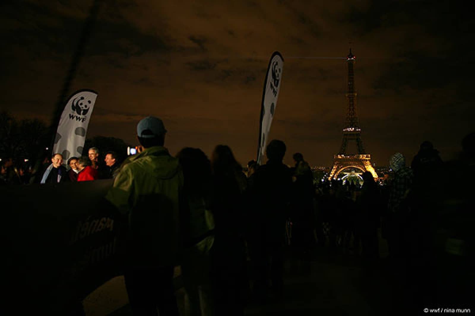 Earth Hour 2009: Eiffelturm, Paris