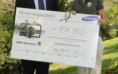 Samsung überreicht 104.160 Kröten an den WWF