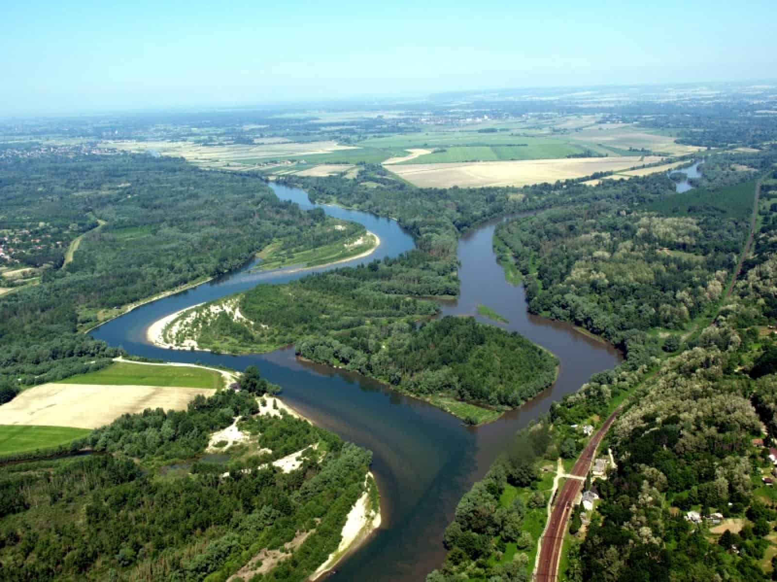 Zusammenfluss von Mur und Drau in Kroation , © by Dubravko Lesar Zusammenfluss von Mur und Drau in Kroation , © by Dubravko Lesar