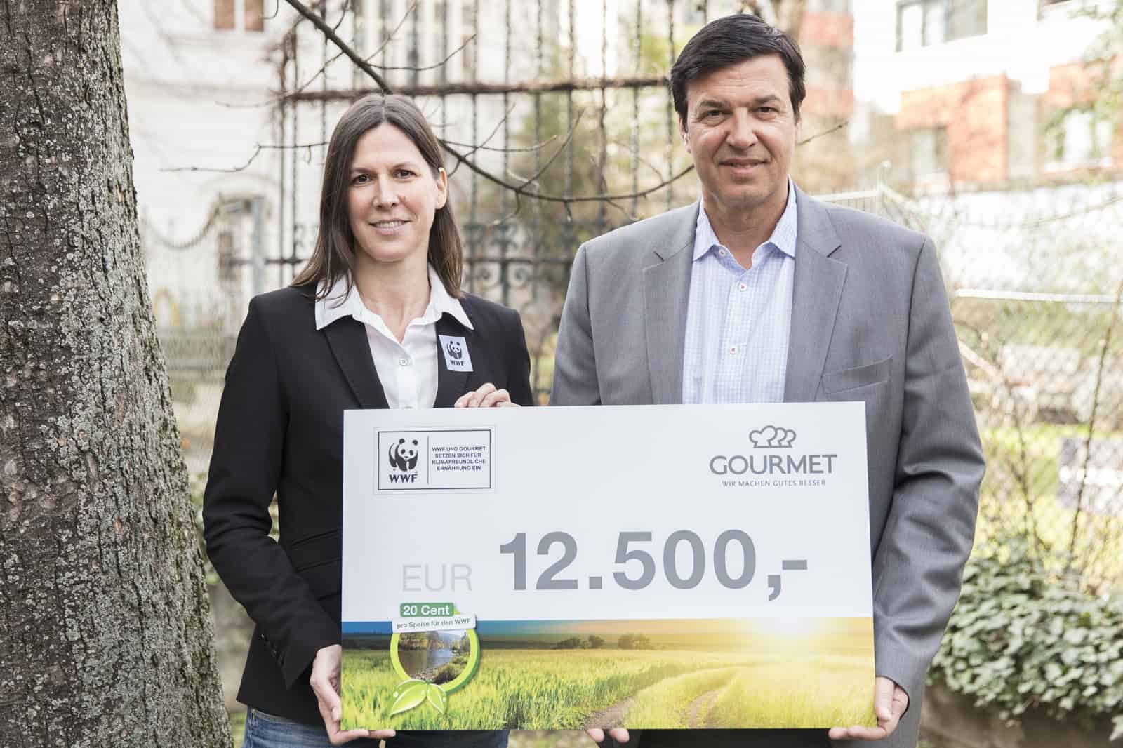 Spendenübergabe WWF & GOURMET