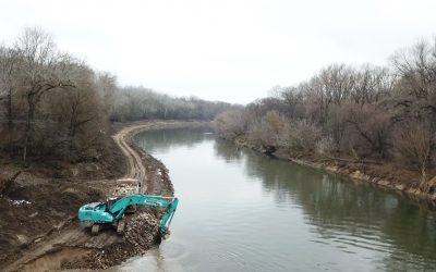 Uferrückbau gestartet – March wird wieder natürlicher
