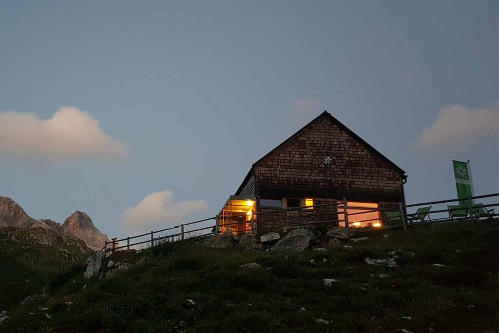 Veganes Alm Erlebnis der Generation Earth auf der Franz Fischer Hütte