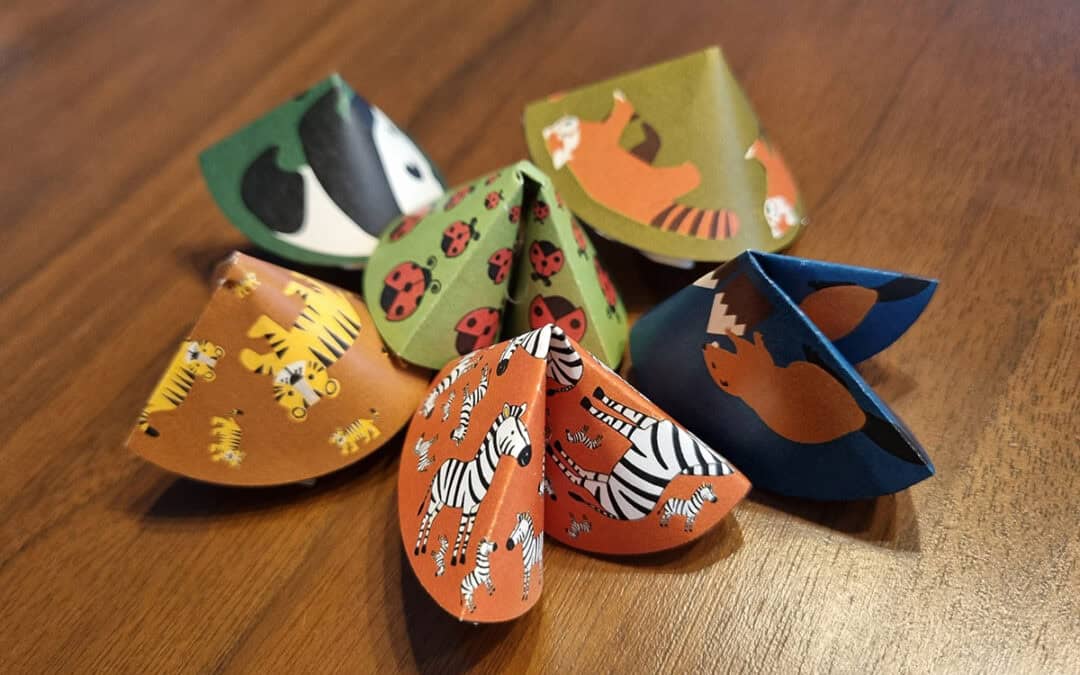 Basteltipp: Papier-Glückskekse für Silvester